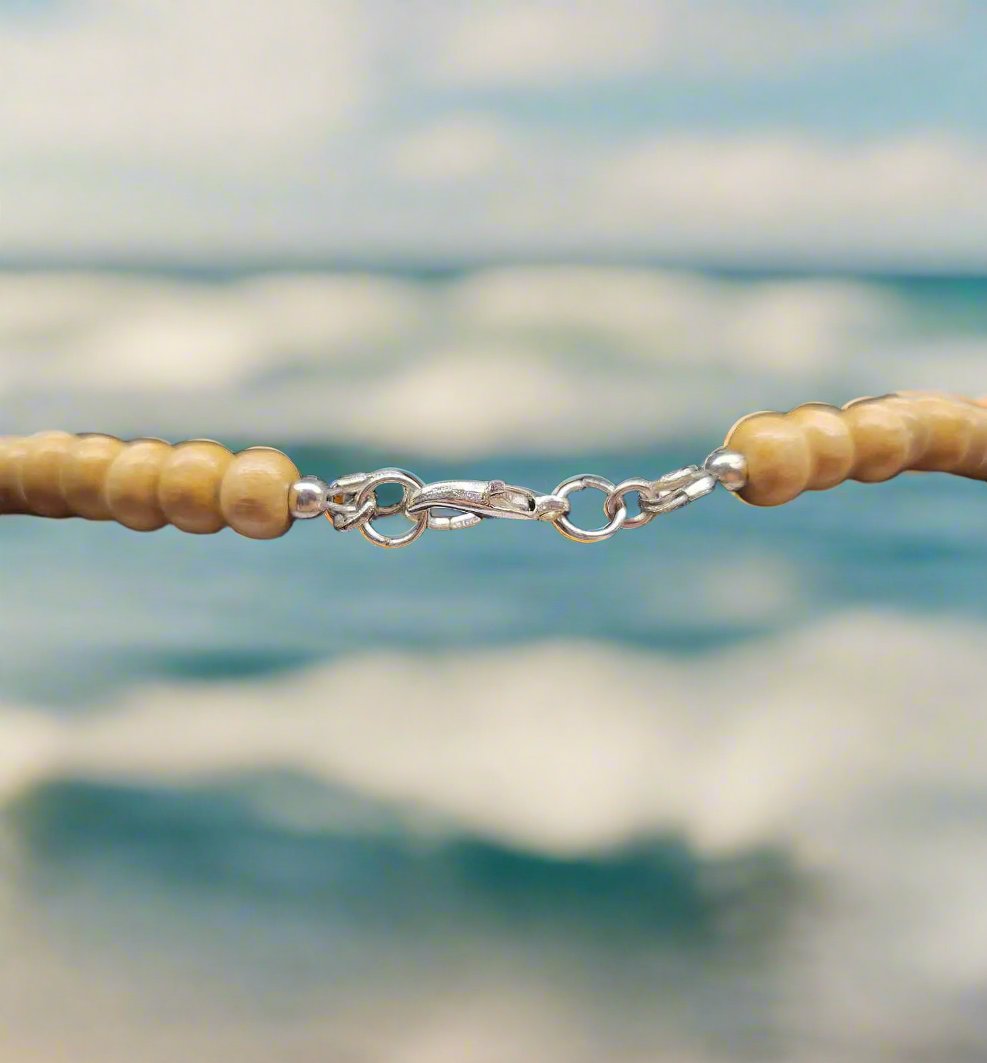 Light brown wood necklace