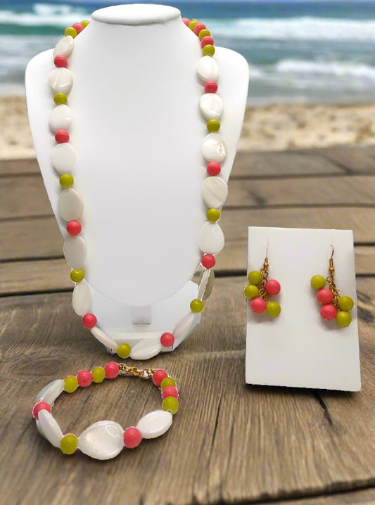 Handcrafted necklace set