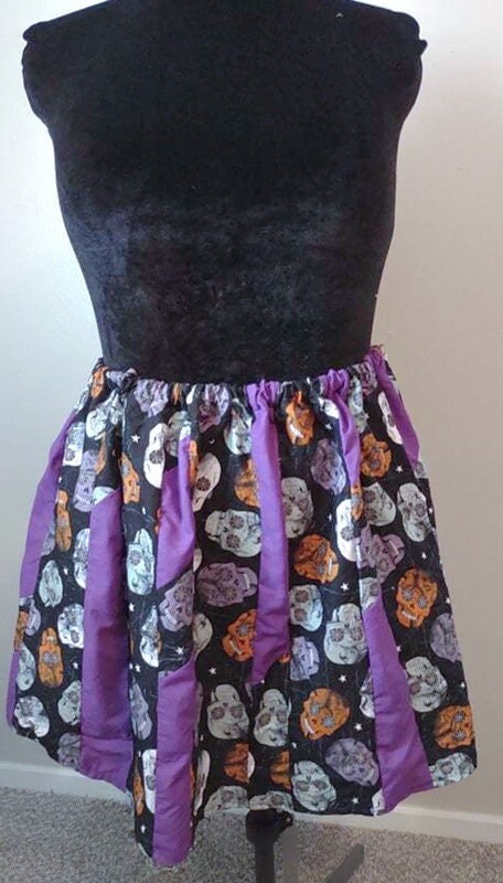 Spooky color skull skirt