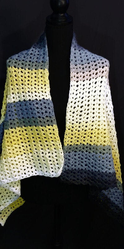 Crochet Bumble Bee Wrap